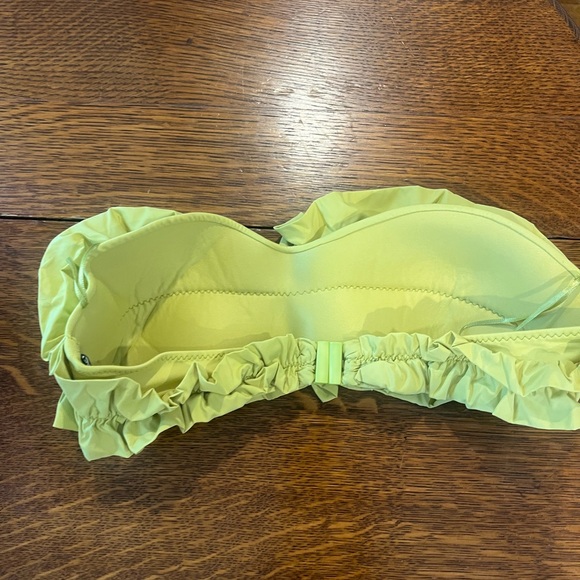 Yellow Ruffled Off-Shoulder Top - Picture 3 of 4